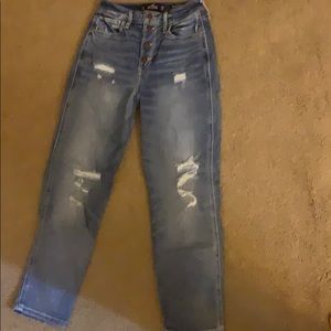 High rise mom jeans!